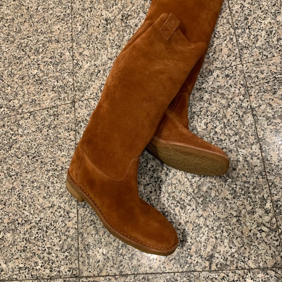 Marc Jacobs new suede boots - Picture 2 of 4
